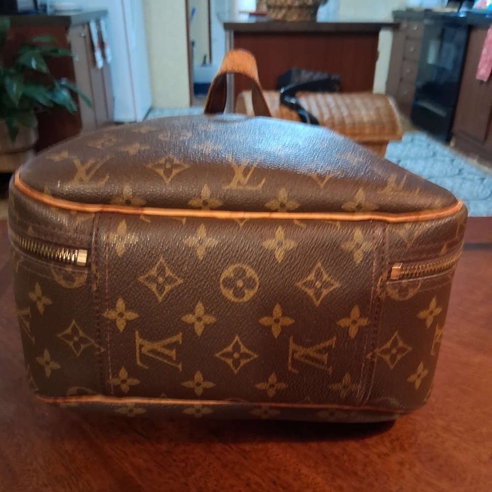 Louis Vuitton Brown Monogram Men's Bag - Picture 6 of 16